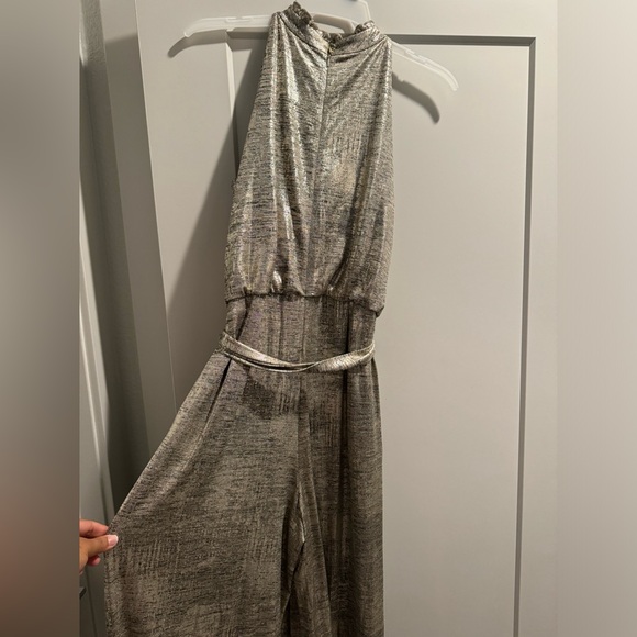 A beautiful Jumpsuit Gold&Blackish Color. Used only once. - Picture 3 of 7